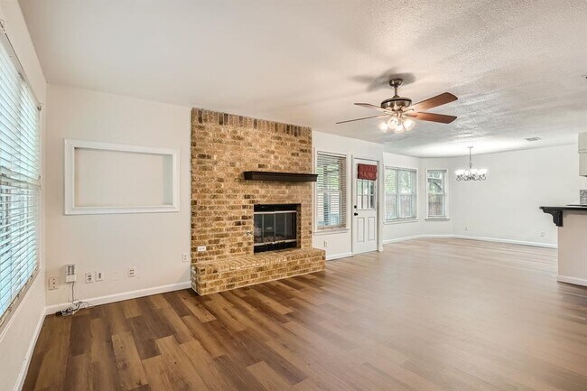 Foto del edificio - 1712 Hermitage Dr