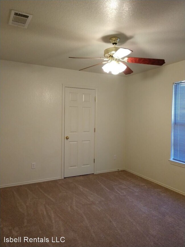 Foto del edificio - 3 br, 2 bath House - 5009  Fawn Drive