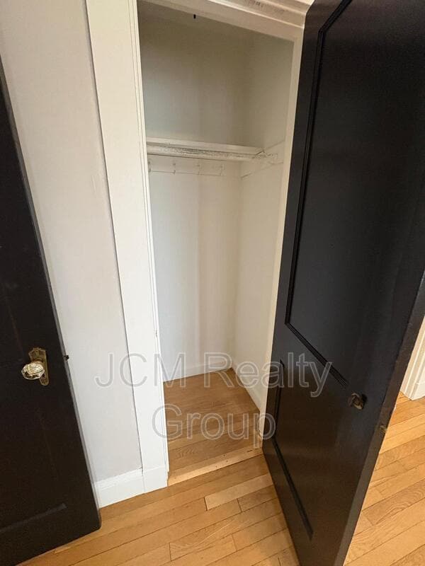 Foto del edificio - 40 Butler Rd