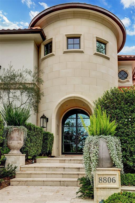 Foto del edificio - 8806 Harness Creek Ln