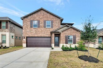 Building Photo - 903 Cloverdale Dr