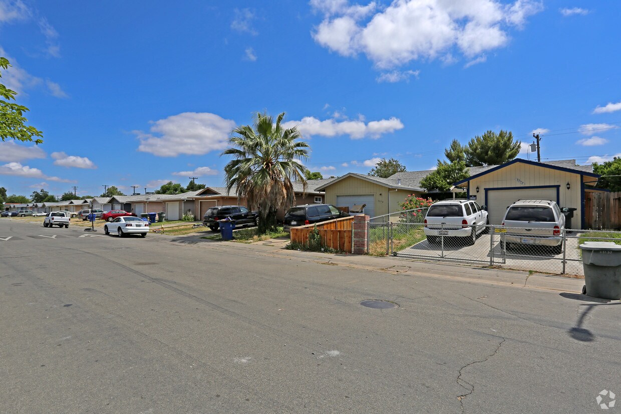 Foto del edificio - 3172-3228 Western Ave