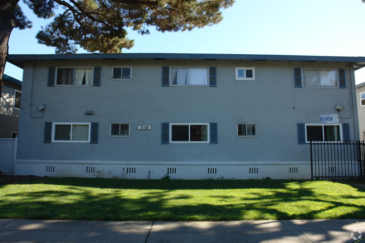 Building Photo - 510 Chiechi Ave