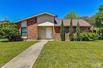 Building Photo - 4804 Wagner Dr