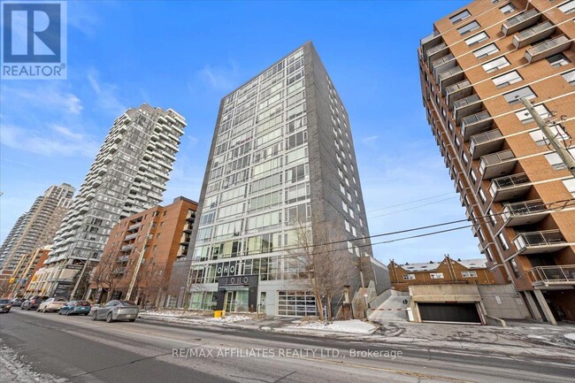 Photo du bâtiment - 201 Parkdale Ave