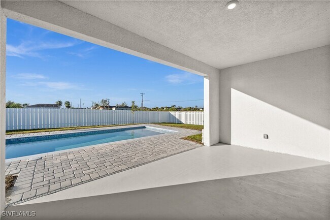 Foto del edificio - 610 NW 23rd Terrace