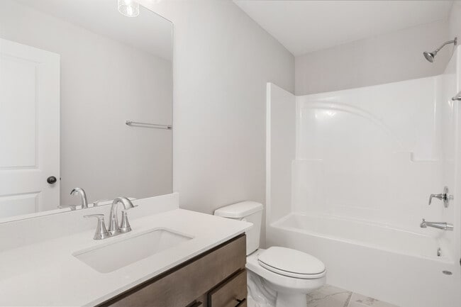 Baño en la habitación 4 - 3069 Wynn Way