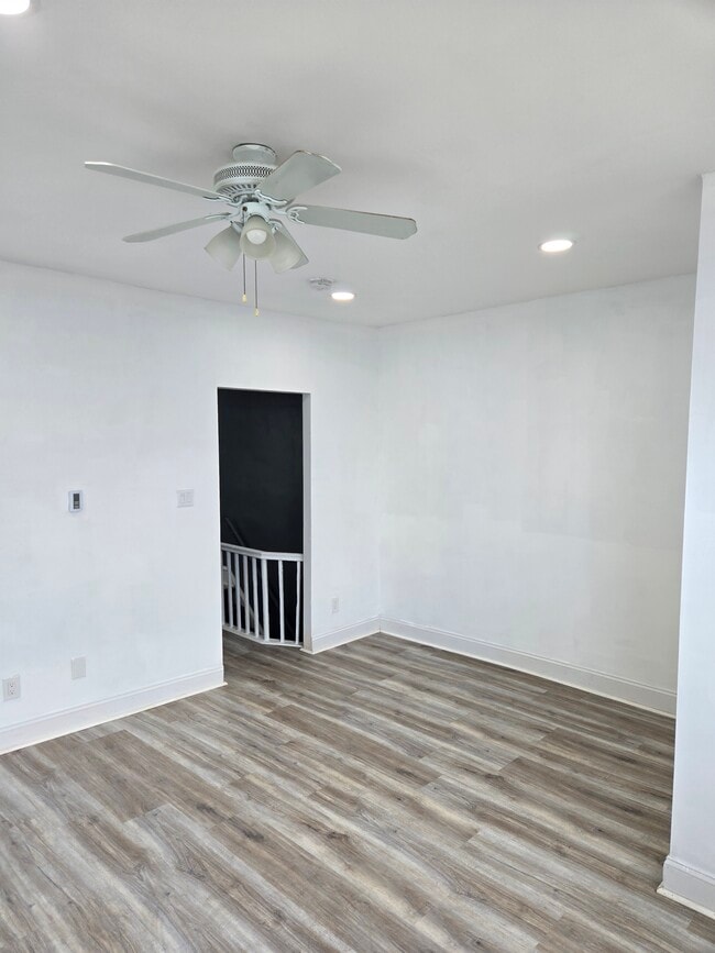 Building Photo - 2128 Stenton Ave