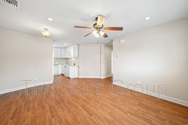 Building Photo - 170 Albert Pl