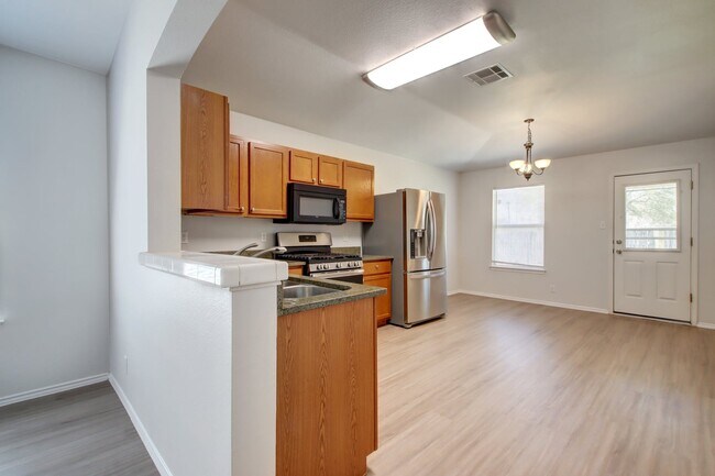 Foto del edificio - 218 Katy B Ln