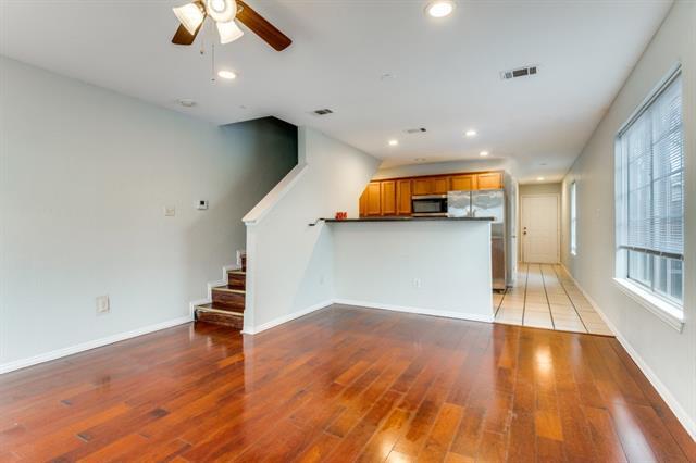 Building Photo - 1909 May St