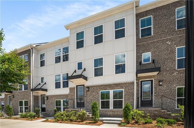 Building Photo - 2567 Astaire Ct NW