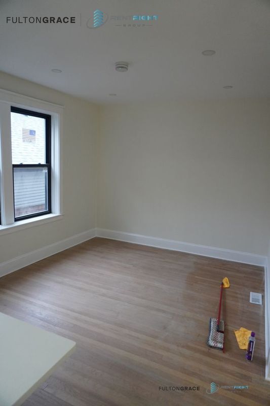 Foto del edificio - 4636 N Hamilton Ave