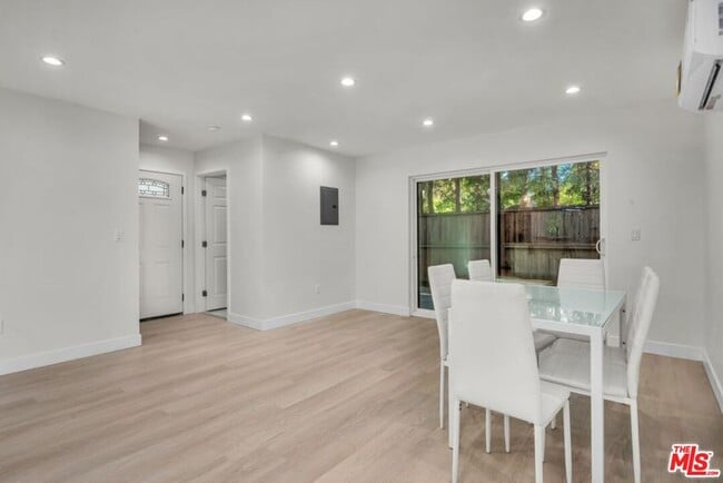 Building Photo - 10880 Tennessee Ave