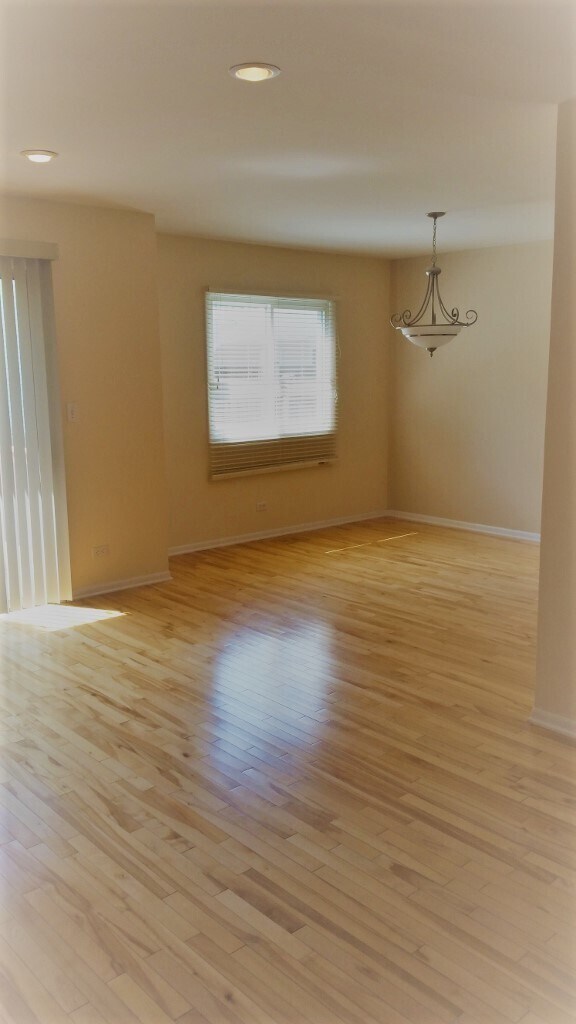 Building Photo - 413 Hazelwood Terrace