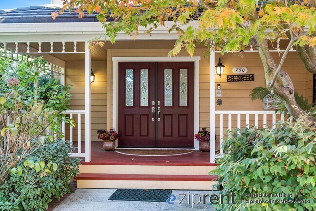 Building Photo - 750 Glenborough Dr