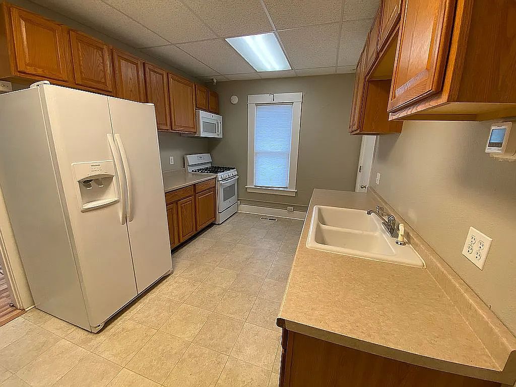 Foto principal - 5735 3rd Ave