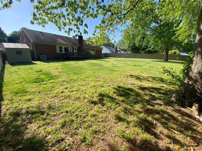 Building Photo - ETHERIDGE MEADOWS