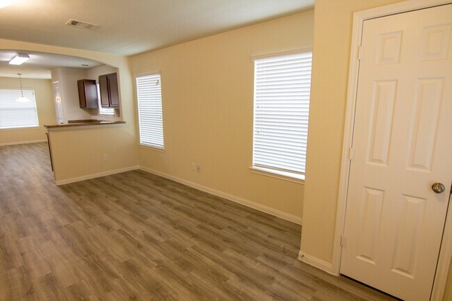 Foto del edificio - 12243 Gemma Ln