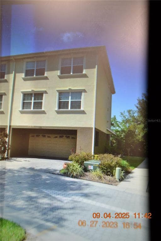 Building Photo - 10144 Arbor Run Dr