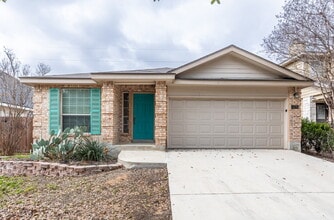 Building Photo - 2476 Medina Dr