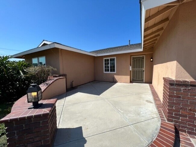 Foto del edificio - Large Corner Unit: 3 Bedroom, 3 Bath Home,