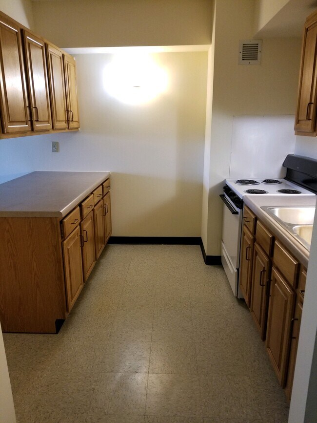 Marian Heights Apartments Apartments in Alton, IL