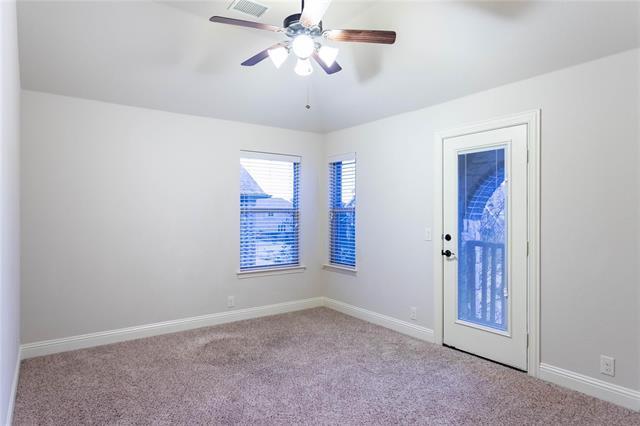 Foto del edificio - 2409 Lynbridge Dr