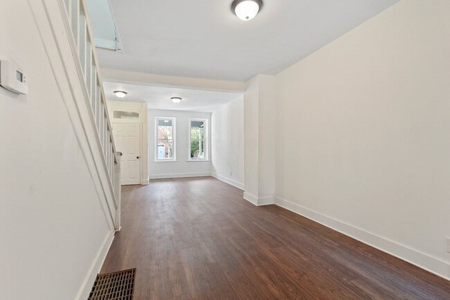 Building Photo - Coming Soon! Spacious 4 Bedroom, 1.5  Bath Home in York, Pa!