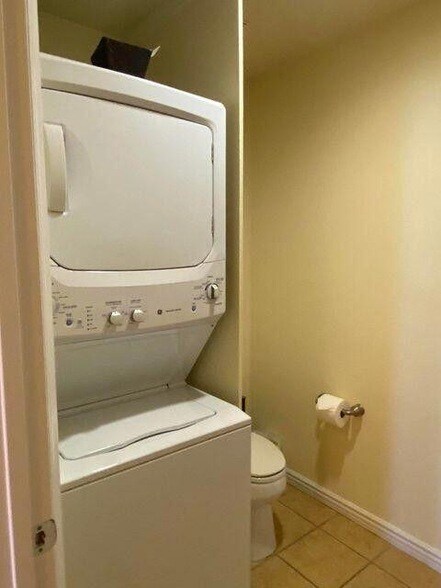 Foto del edificio - 45245 Seeley Dr