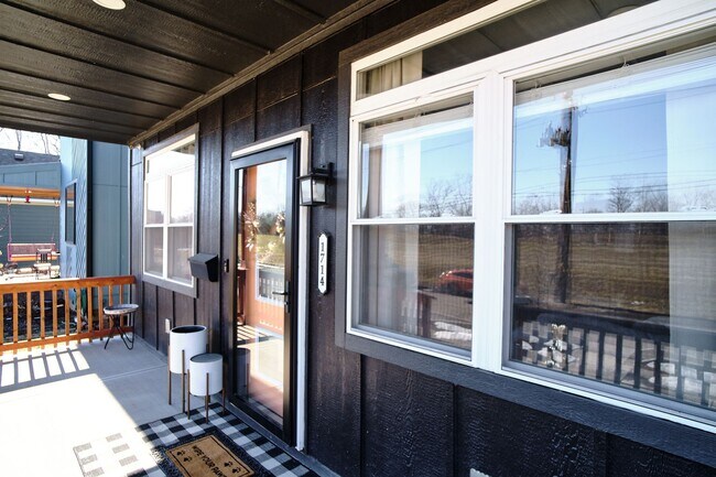 Foto del edificio - Modern 3BD/2BA located in downtown Indy!