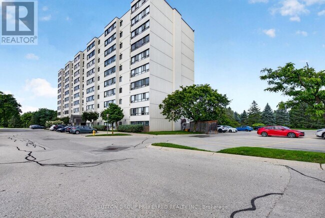 Building Photo - 1600 Adelaide St N