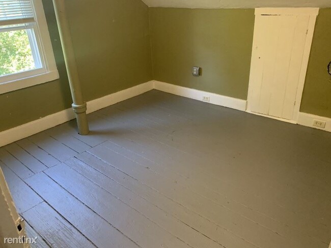 Foto del edificio - 2 br, 1 bath House - 72 John St