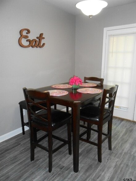 Foto del edificio - 7108 Gatewood Dr