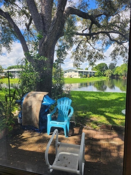 Photo - 104 Westbury E Apartment