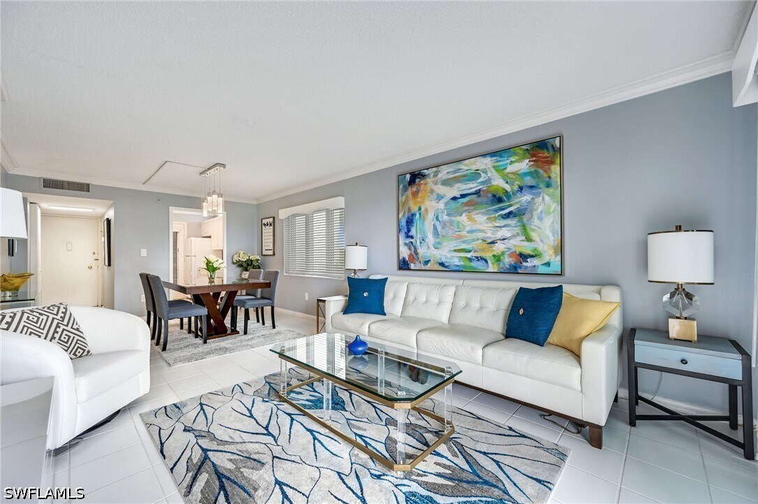 Foto del edificio - 1300 Gulf Shore Blvd N