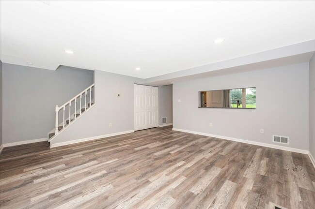 Building Photo - 214 Ashfield Ct