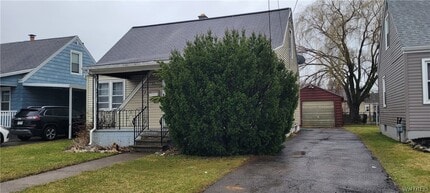 Building Photo - 3563 Sherwood Ave