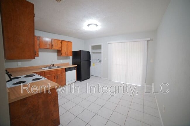 Building Photo - 1312 Nylic St