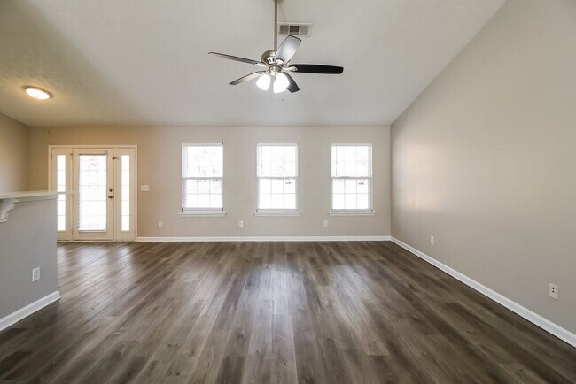 Foto del edificio - 3105 Evergreen Eve Crossing