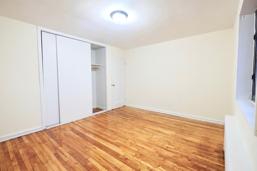 Building Photo - 5525 Jodie Ct