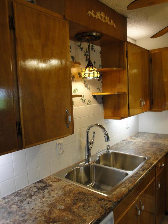 Building Photo - 621 3rd St #8
