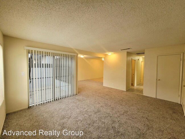Building Photo - 2 br, 1 bath House - 3523 Mercury St #G