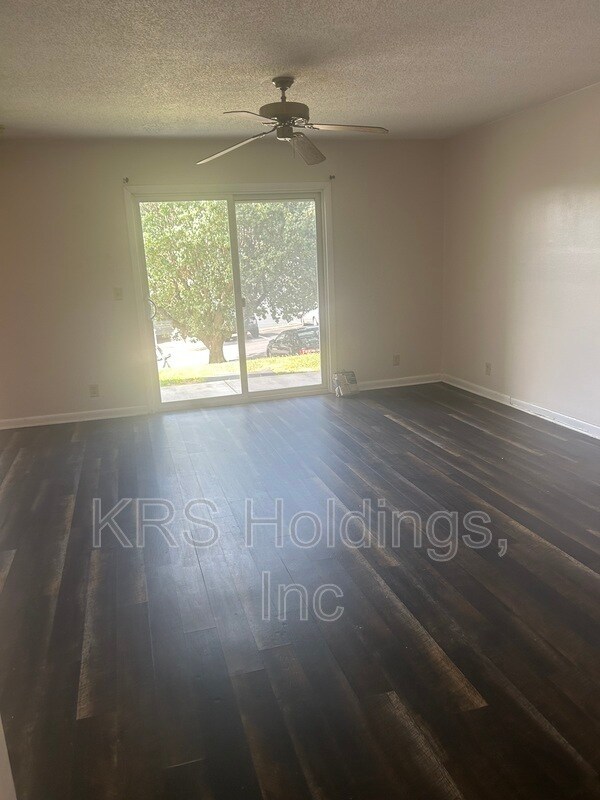Foto del edificio - 1384B Hunters Ridge