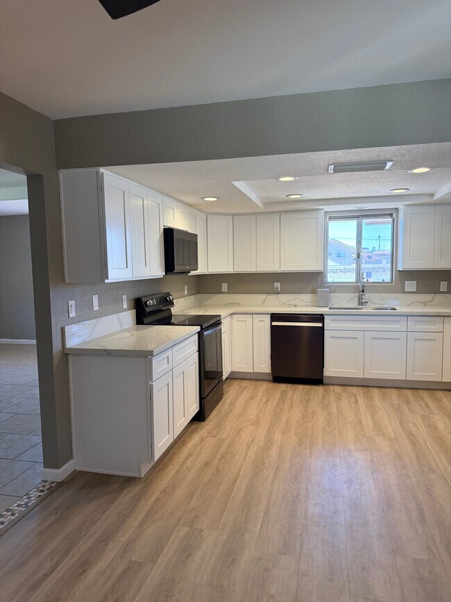 Foto del edificio - 1785 Beavertail Dr