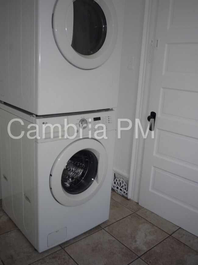 Foto del edificio - Cozy Duplex in Murray