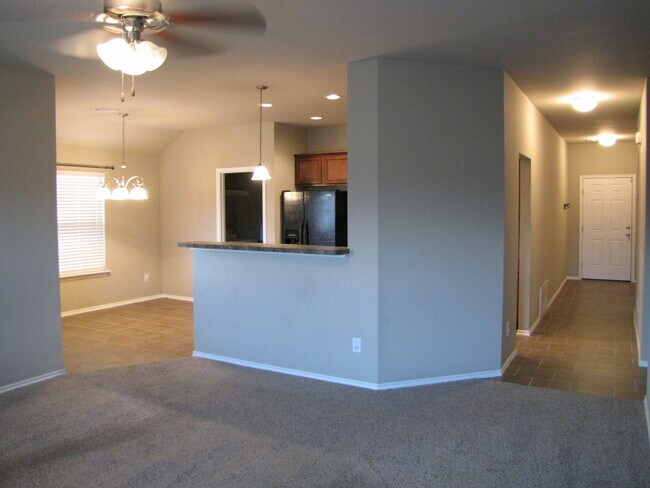 Building Photo - 8116 Erryn Ln