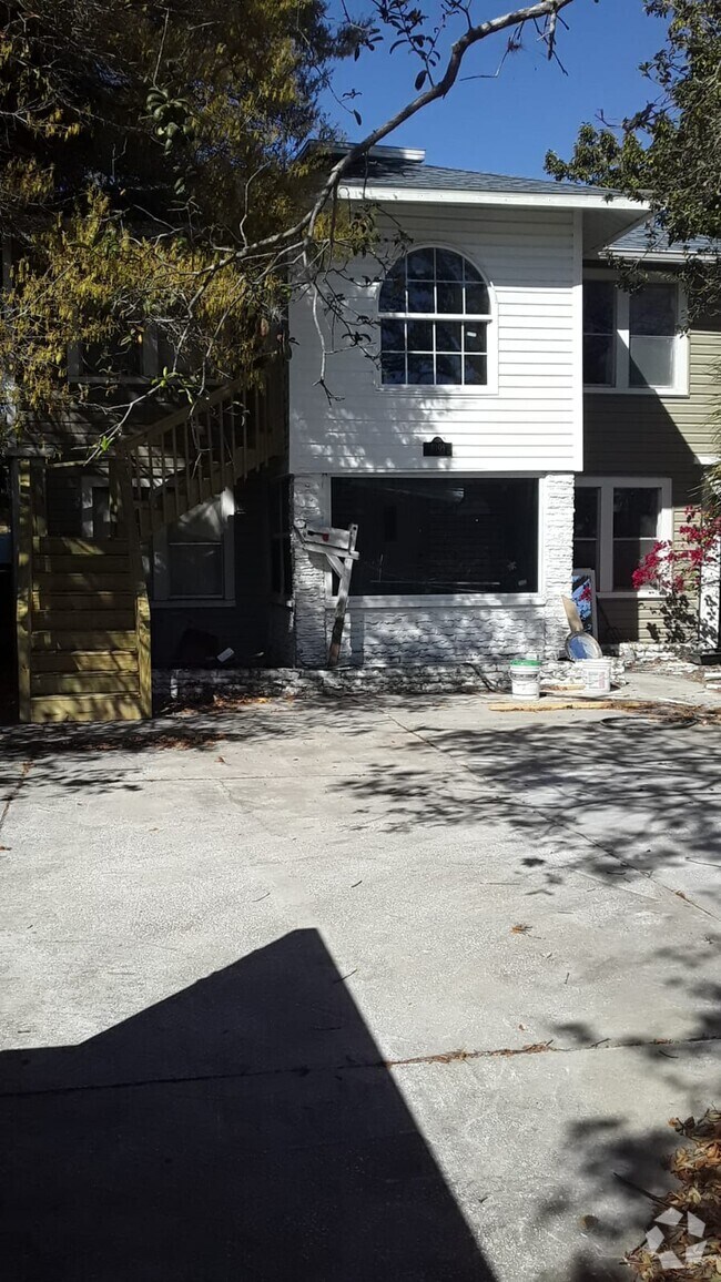 Childs Park Apartments under 400 Saint Petersburg, FL 15 Rentals