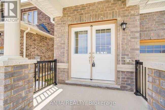 Building Photo - 447 Van Dusen Ave