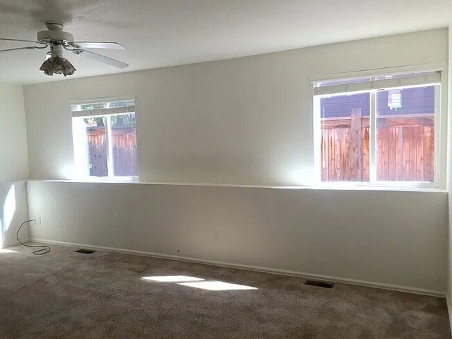 Building Photo - "Spacious 4-Bed Retreat in Parker, CO - Yo...